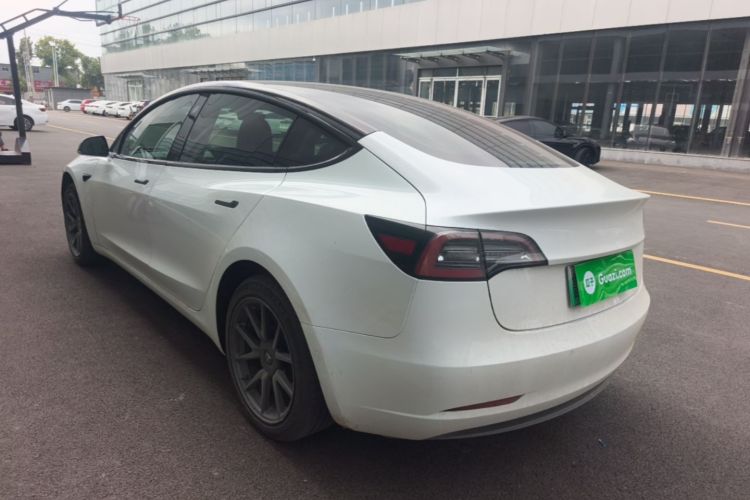 Tesla Model 3 2019 car image #5