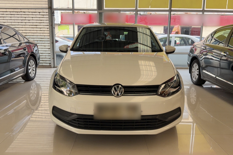 Volkswagen Polo 2016 car image #4