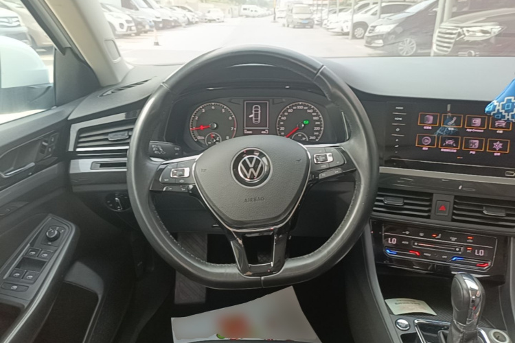 Volkswagen Bora 2021 car image #11