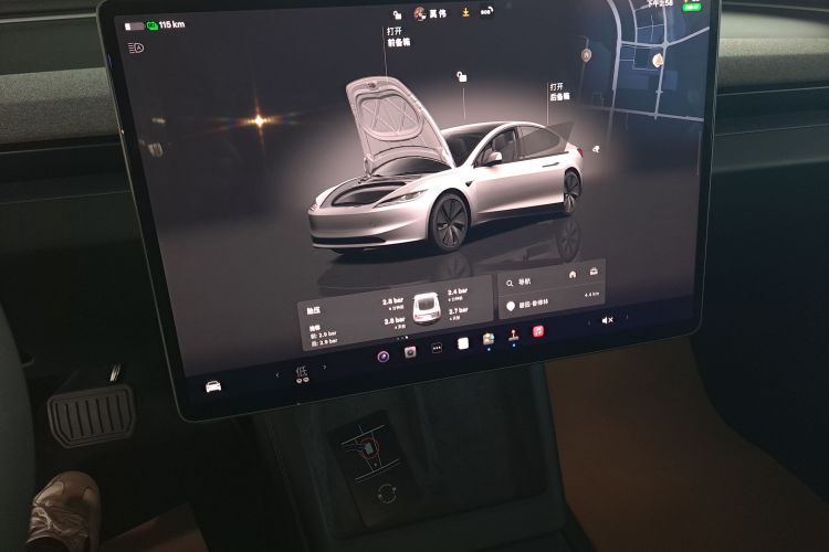 Tesla Model 3 2023 #13 Tesla Model 3 2023 car image #13