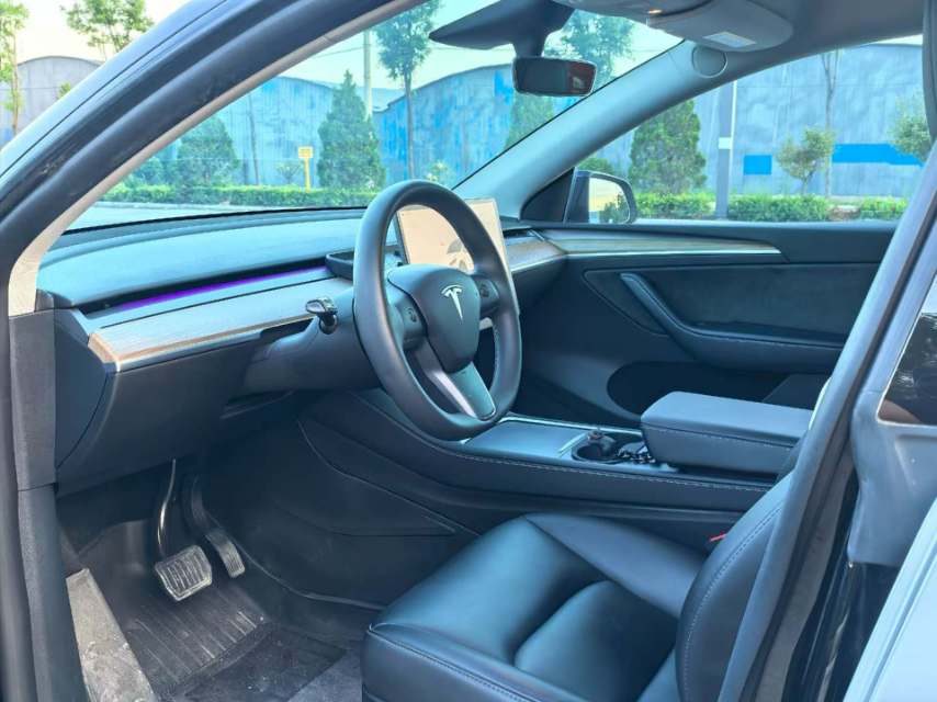 Tesla Model Y 2023 #7 Tesla Model Y 2023 immagine di auto #7