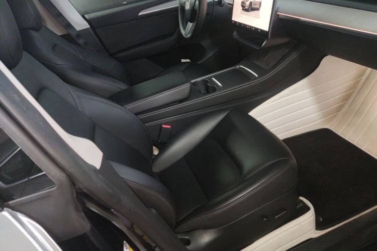 Tesla Model Y 2024 #24 Tesla Model Y 2024 car image #24