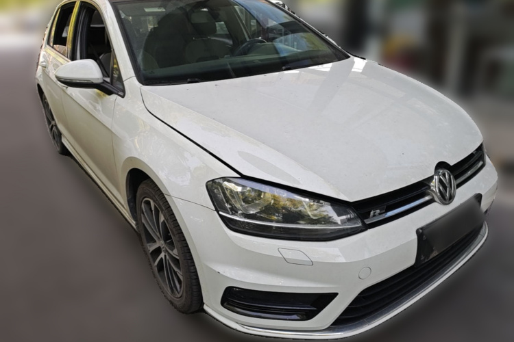 Volkswagen Golf 2017 car image #4