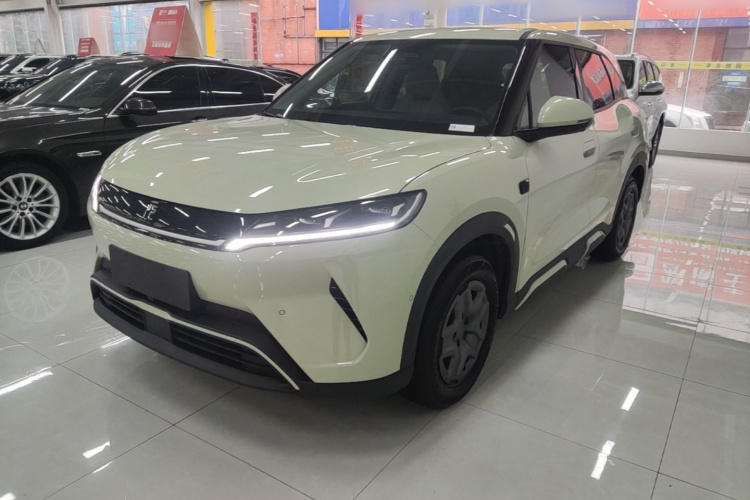 BYD YuanUP 2025 #2 BYD YuanUP 2025 car image #2