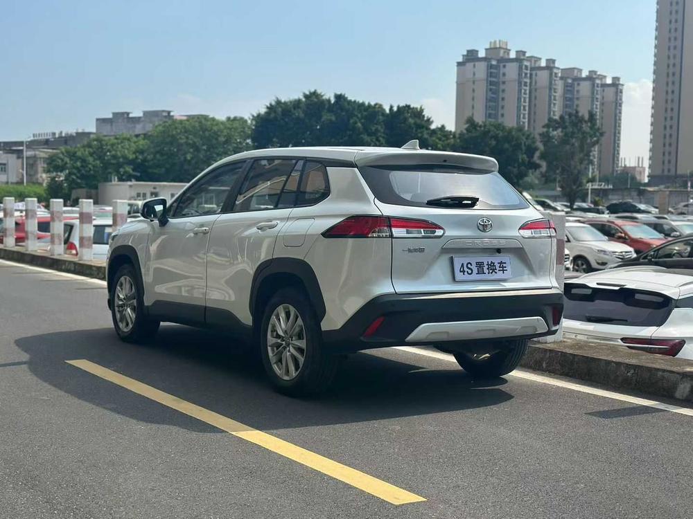 Toyota Corolla Cross 2023 immagine di auto #4