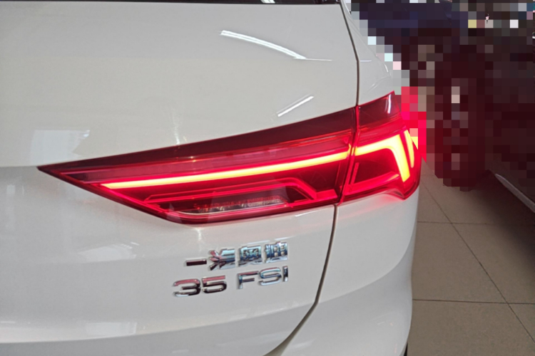 Audi Q3 2021 #8 Audi Q3 2021 car image #8