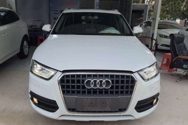 Audi Q3 2015 #3 Audi Q3 2015 car image #3