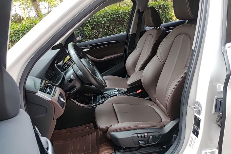 BMW X1 2021 image de voiture #19