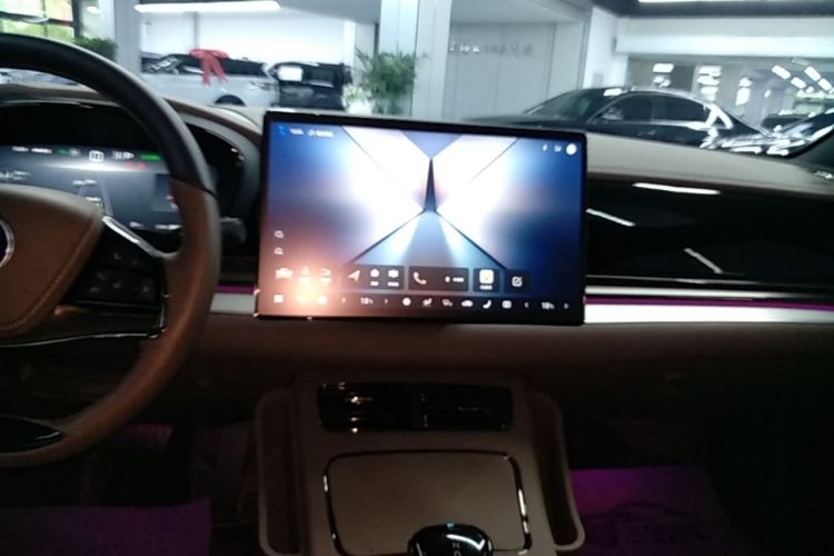 BYD Han 2025 #13 BYD Han 2025 صورة سيارة #13