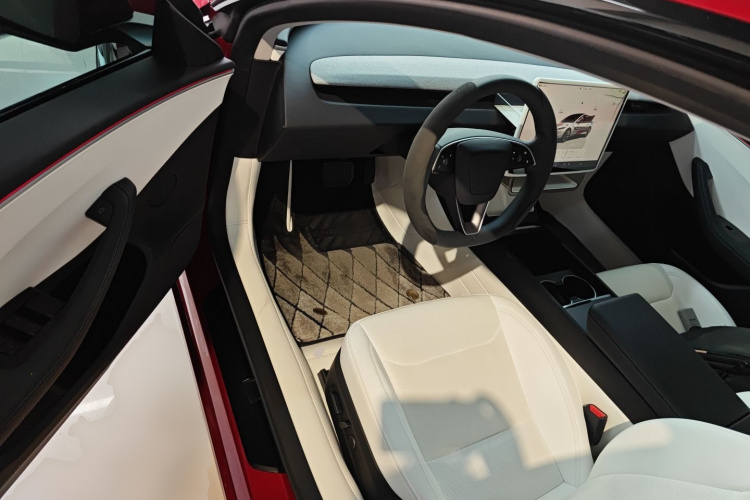 Tesla Model 3 2024 #16 Tesla Model 3 2024 car image #16