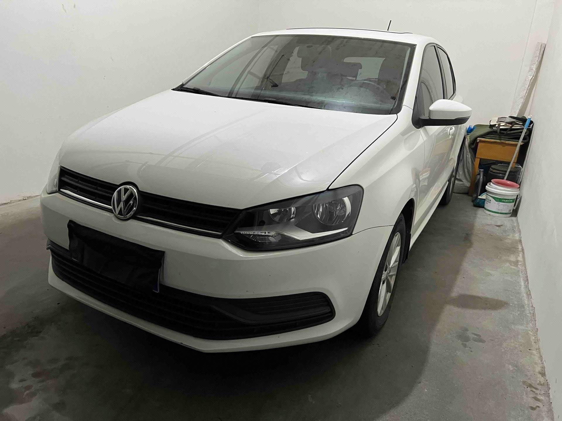 Volkswagen Polo 2016 Volkswagen Polo 2016 car image