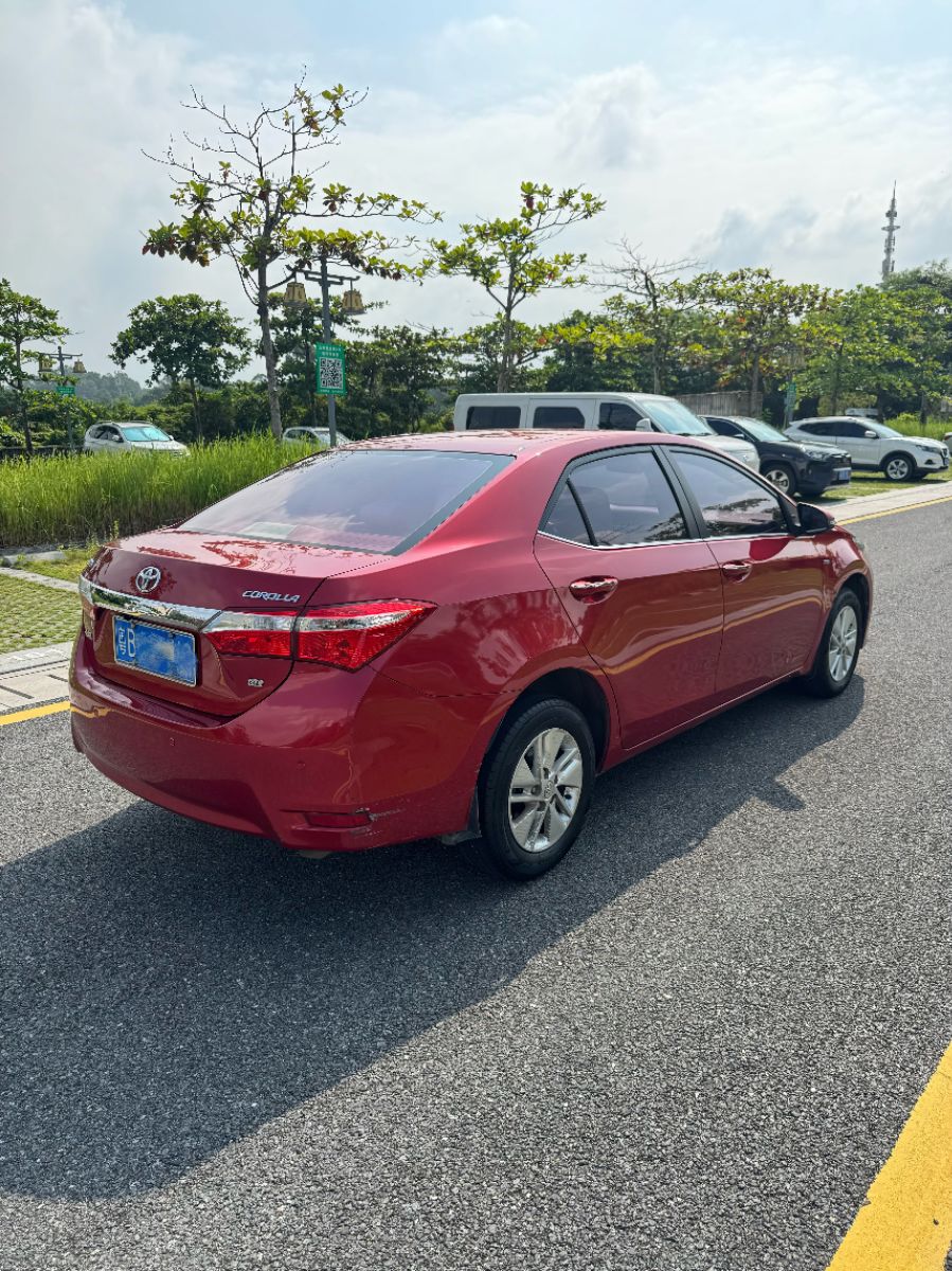 2015 car image #4