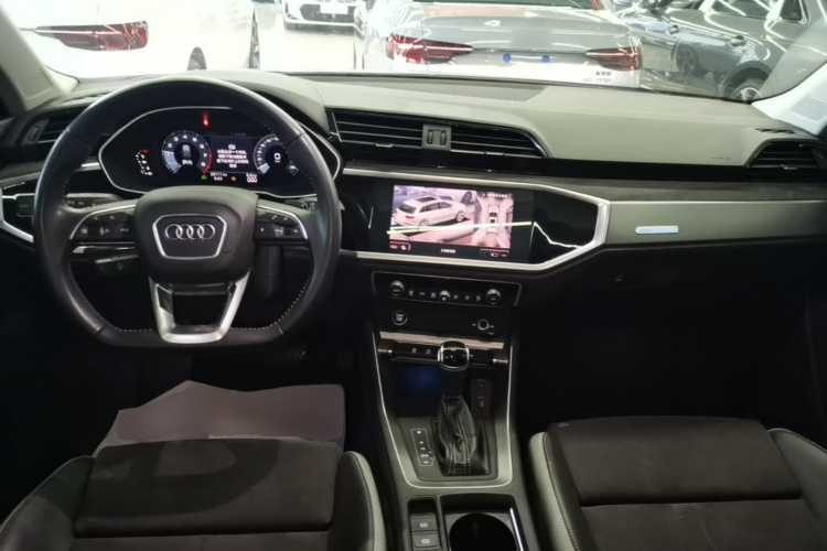 Audi Q3 2021 #10 Audi Q3 2021 car image #10