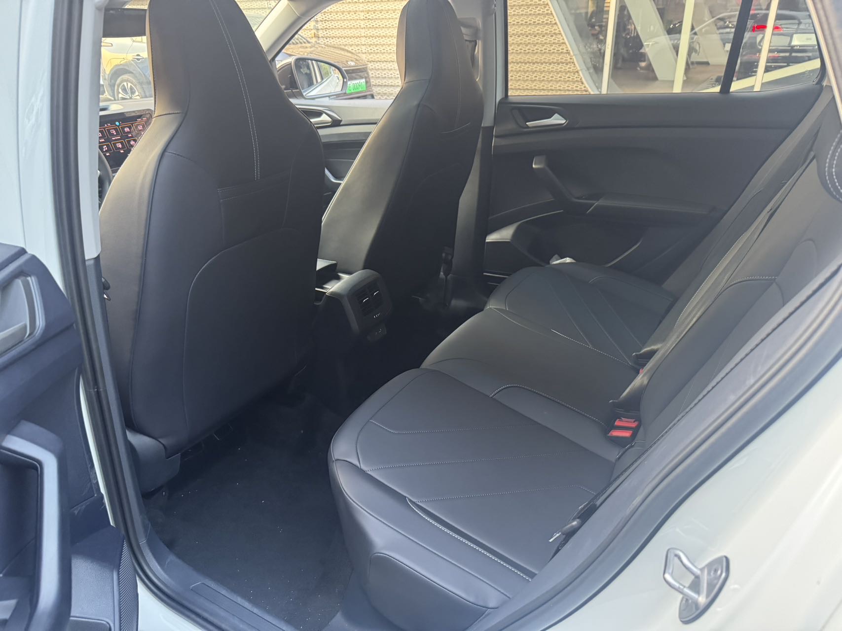 Volkswagen Tharu 2025 #6 Volkswagen Tharu 2025 immagine di auto #6