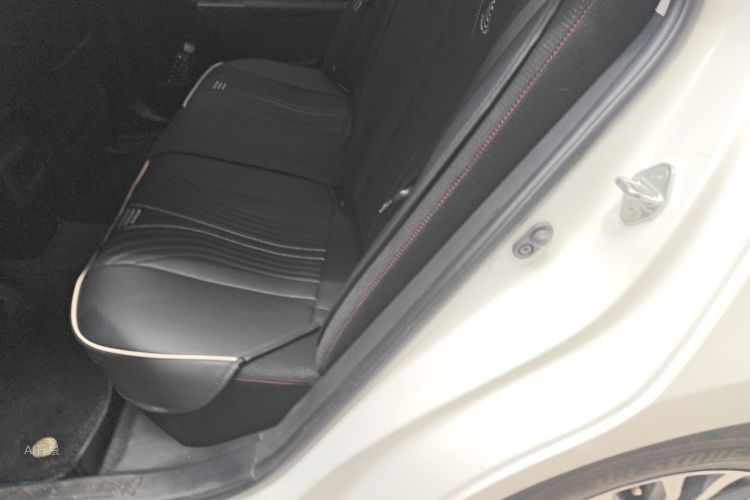 Toyota Corolla 2019 #19 Toyota Corolla 2019 car image #19
