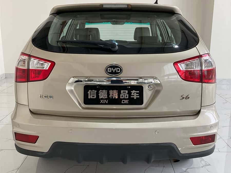 BYD S6 2014 #8 BYD S6 2014 imagen de coche #8