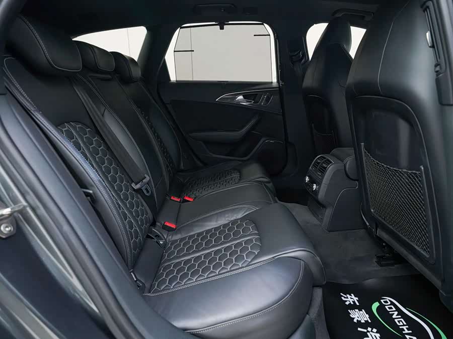 Audi RS 6 2019 car image #8