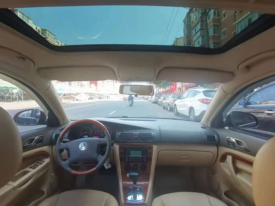 Volkswagen Passat Lingyu 2009 car image #8