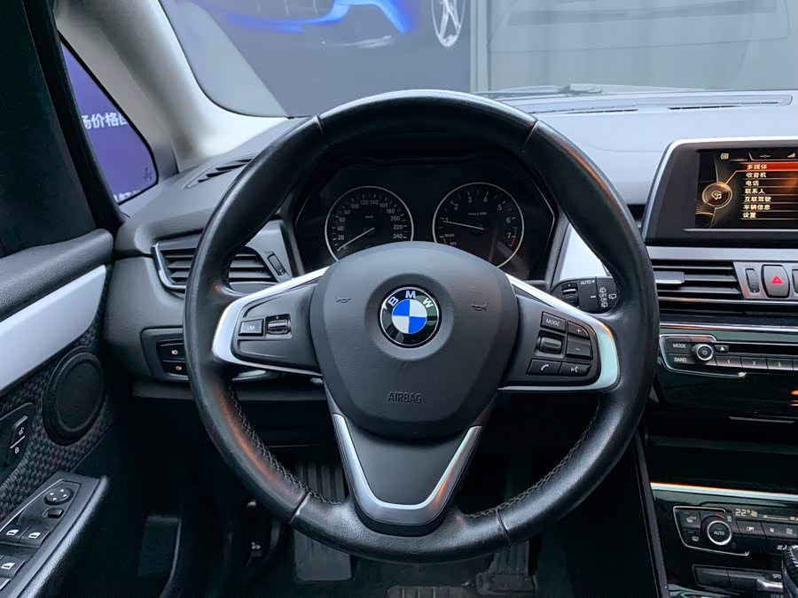 BMW 2 Series Tourer (Imported) 2015 #8 BMW 2 Series Tourer (Imported) 2015 car image #8