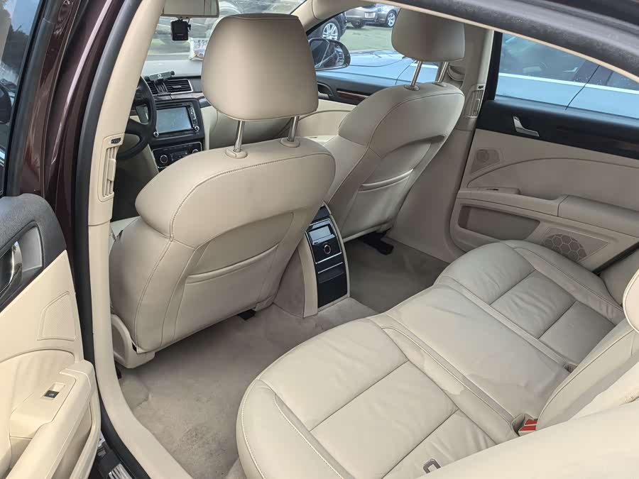 Skoda Superb 2011 imagen de coche #8