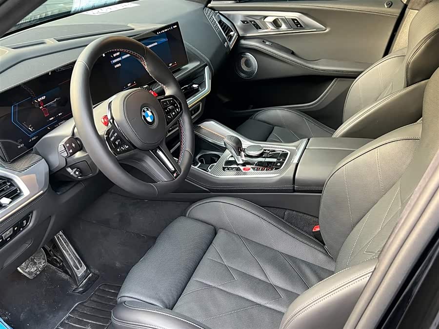 BMW XM 2023 car image #8