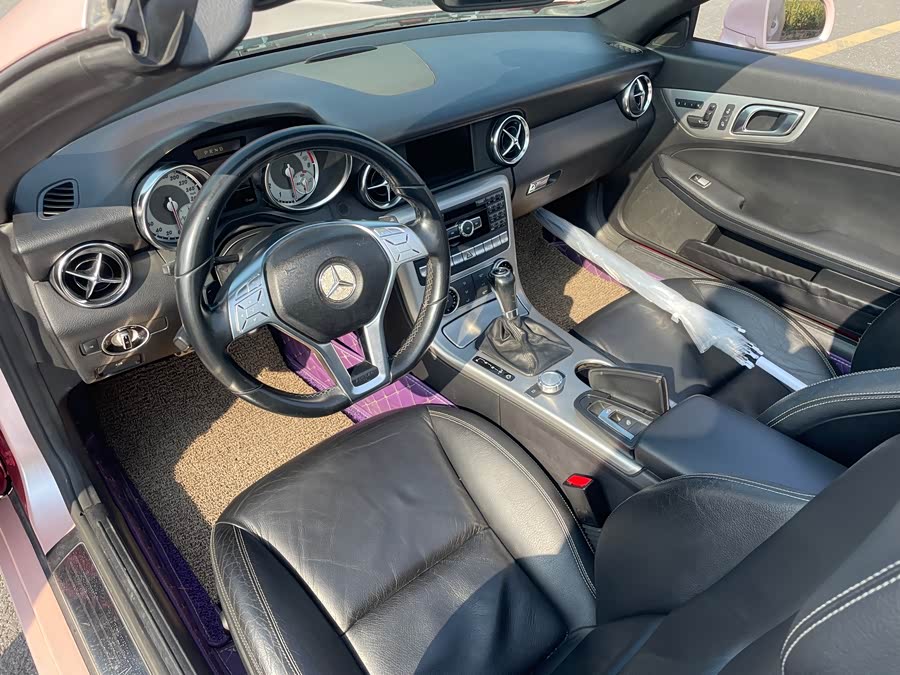 Mercedes-Benz SLK Class 2012 car image #8