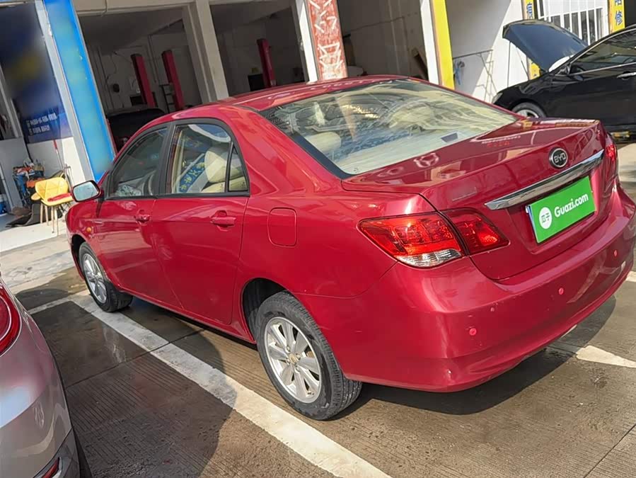 BYD L3 2013 car image #8