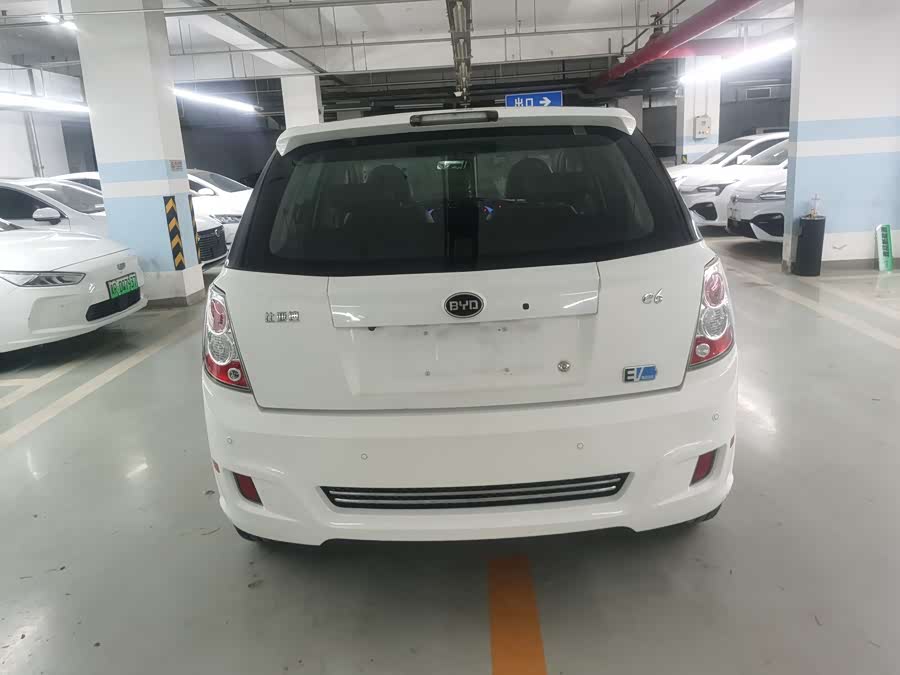 BYD e6 2017 #8 BYD e6 2017 car image #8