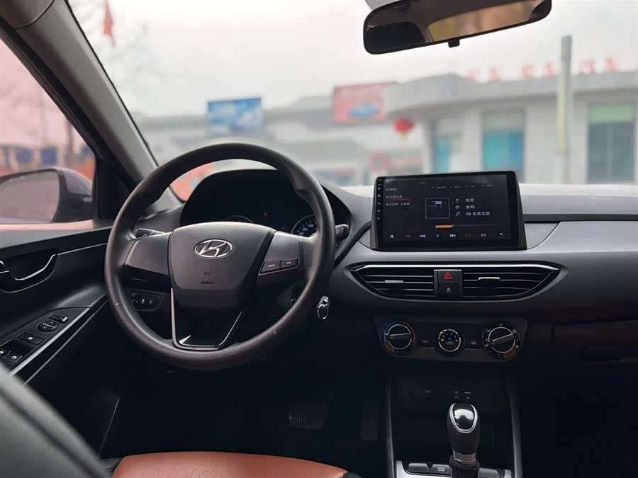 Hyundai Mistra 2016 car image #8