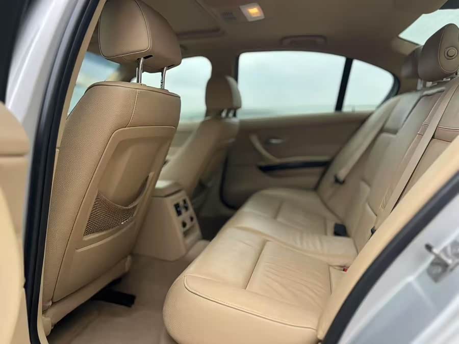 BMW 3 Series (Imported) 2010 #8 BMW 3 Series (Imported) 2010 car image #8