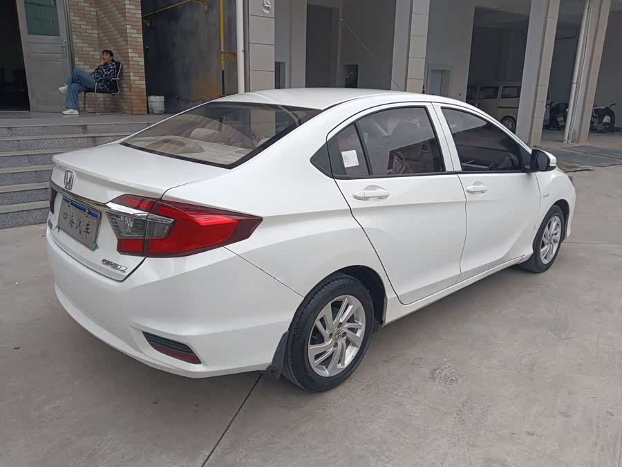 Honda Greiz 2017 #8 Honda Greiz 2017 صورة سيارة #8