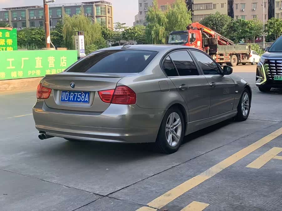 BMW 3 Series (Imported) 2010 car image #8