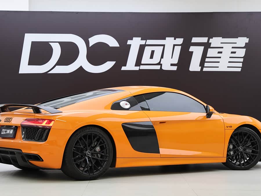 Audi R8 2018 car image #8