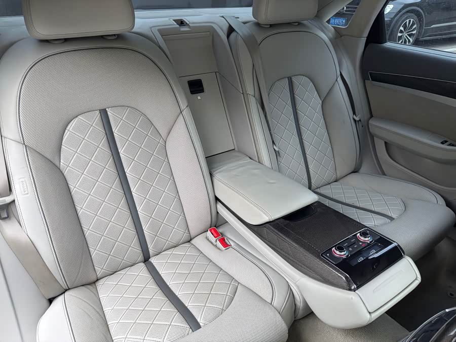 Audi S8 2014 immagine di auto #8