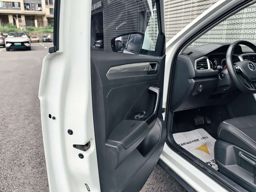 大众 T-ROC探歌 2021 汽车图片 #8