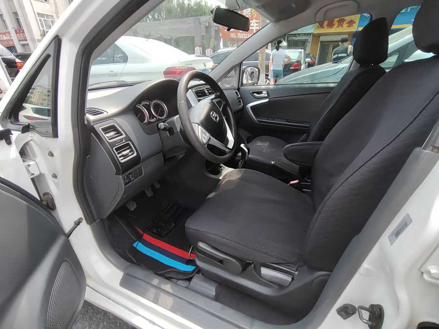 Suzuki Liana A6 2016 immagine di auto #8
