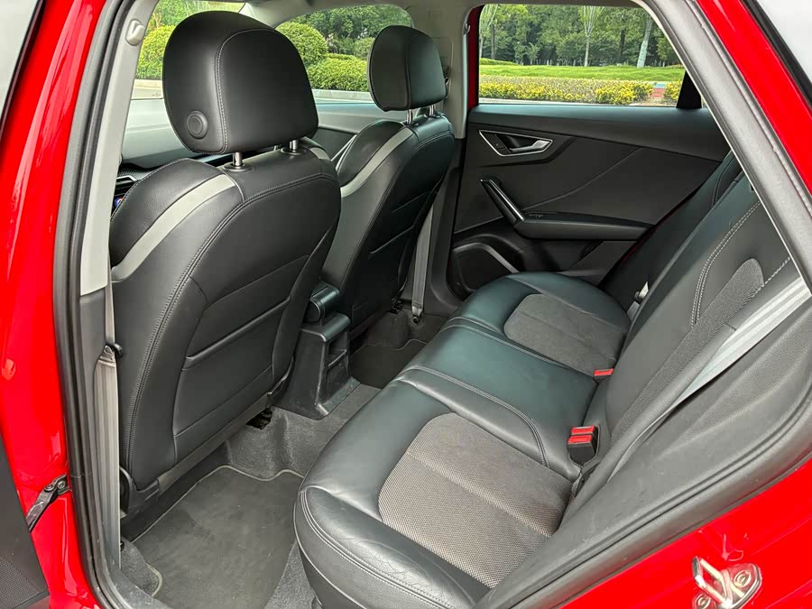 Audi Q2L e-tron 2019 #8 Audi Q2L e-tron 2019 imagen de coche #8