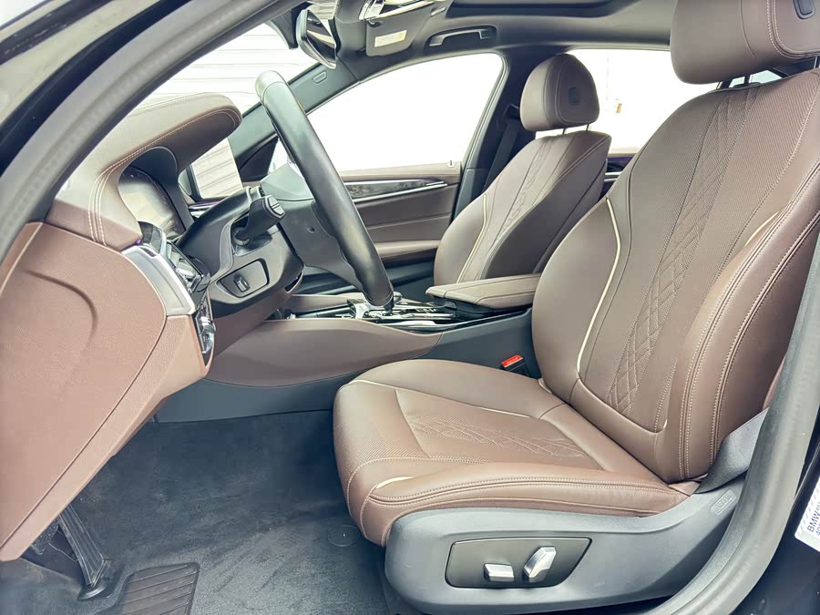 BMW 5 Series 2022 #8 BMW 5 Series 2022 car image #8