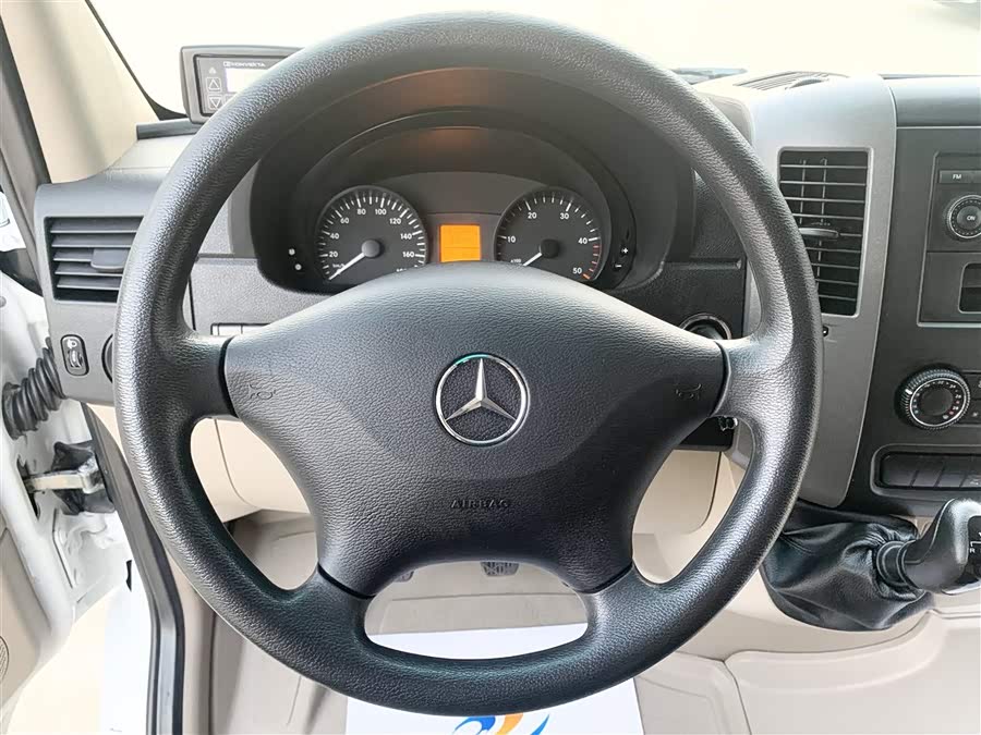 Mercedes-Benz Sprinter 2014 car image #8