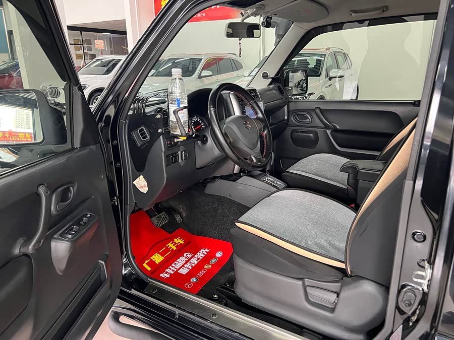 Suzuki Jimny (Imported) 2015 صورة سيارة #8