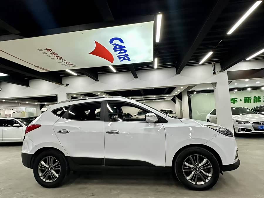 Hyundai ix35 2016 imagem de carro #8