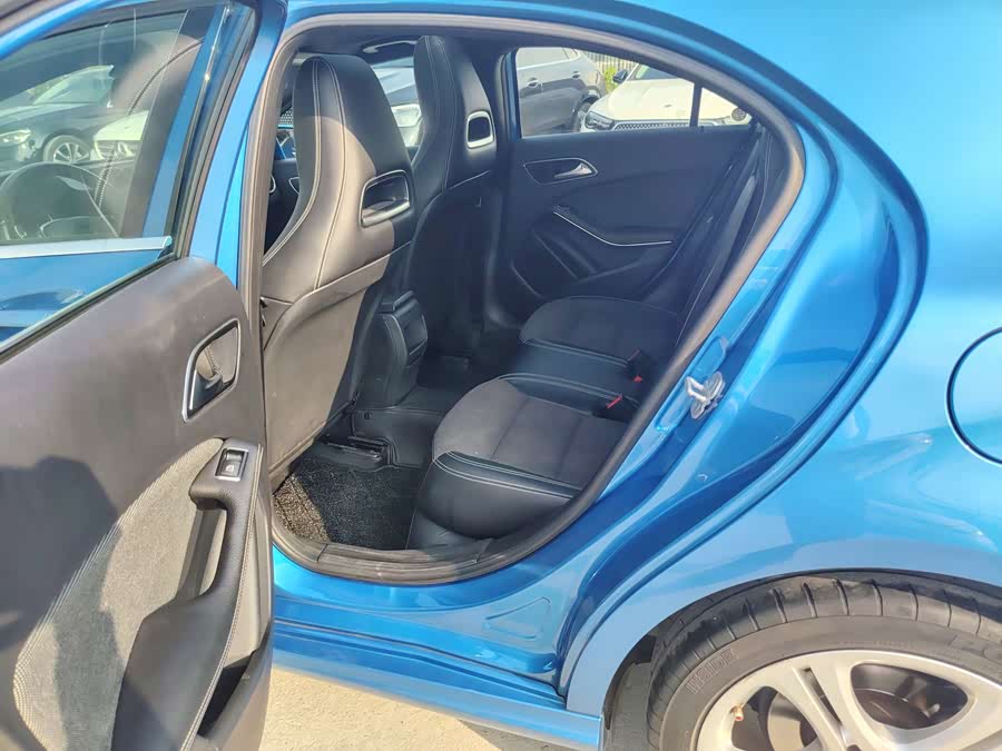 Mercedes-Benz A Class (Imported) 2014 car image #8