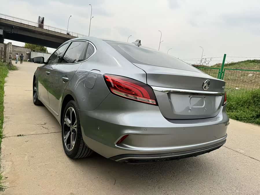MG 6 New Energy 2019 car image #8