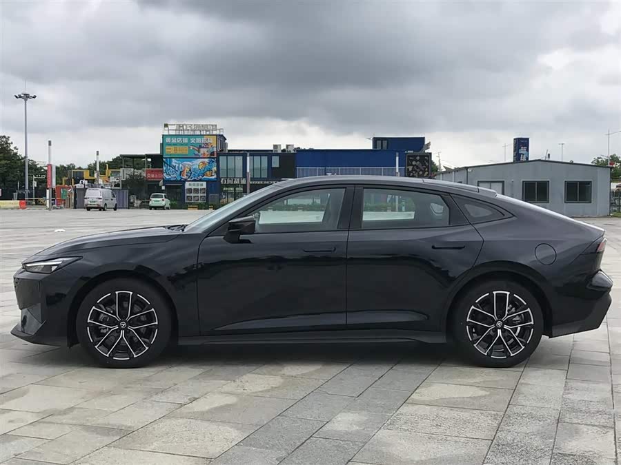 Changan UNI-V iDD 2024 #8 Changan UNI-V iDD 2024 car image #8