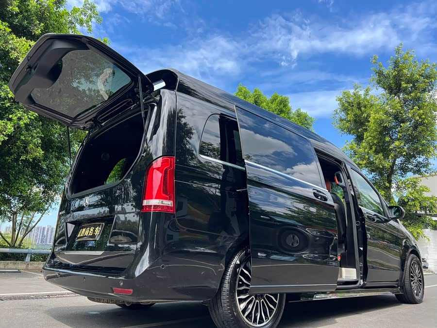 Mercedes-Benz V Class 2020 car image #8