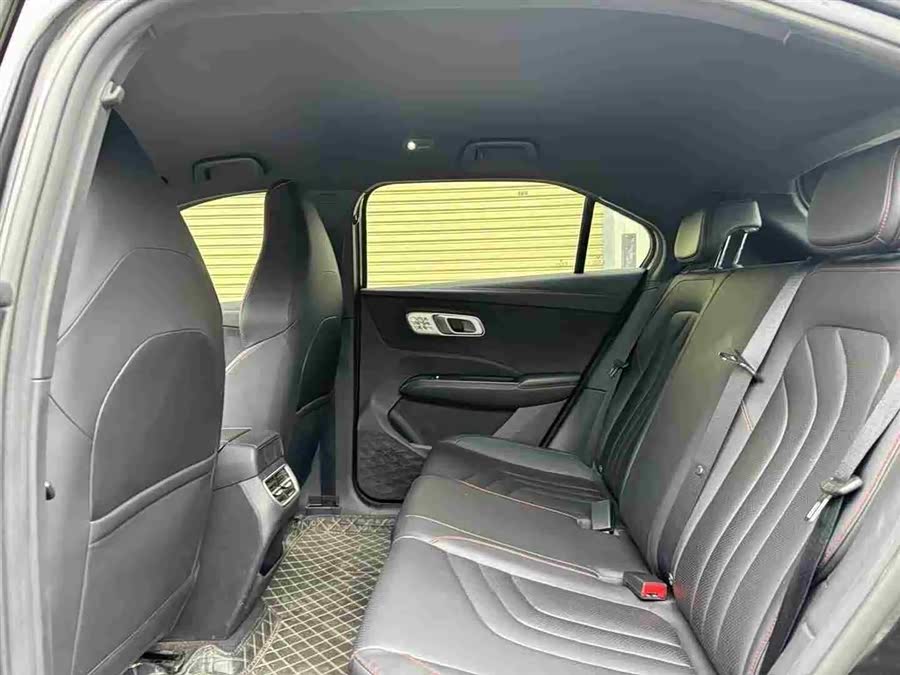 哪吒汽车 哪吒X 2023 汽车图片 #8