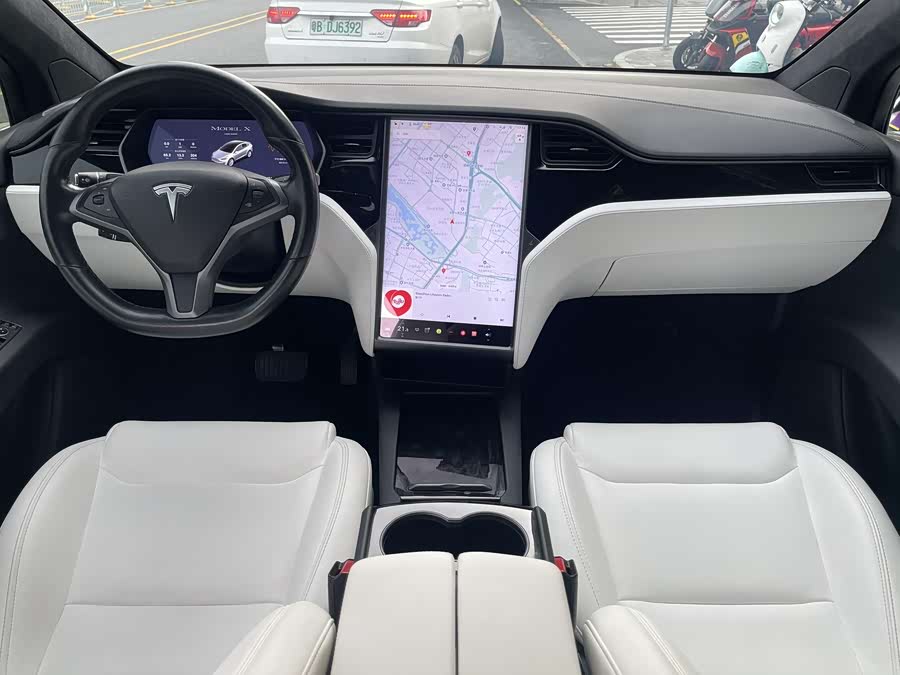 Tesla Model X 2020 #8 Tesla Model X 2020 car image #8