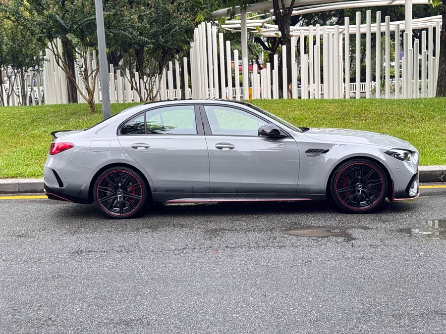 Mercedes-Benz C AMG New Energy 2024 изображение автомобиля #8