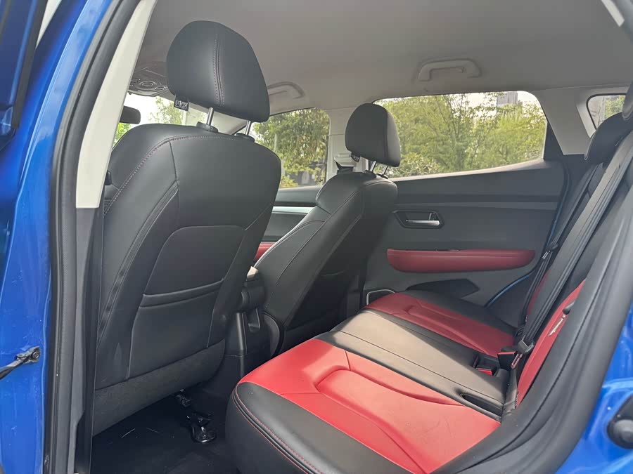 Haval H2s 2016 car image #8