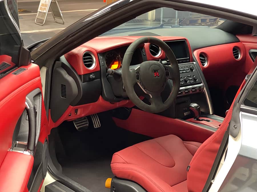 日产 日产GT-R 2011 汽车图片 #8
